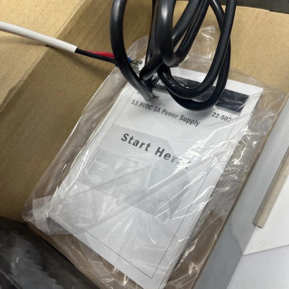Radio Shack 22-507 Switching Power Supply 3 Amp 13.8 VDC 12V Auto Socket